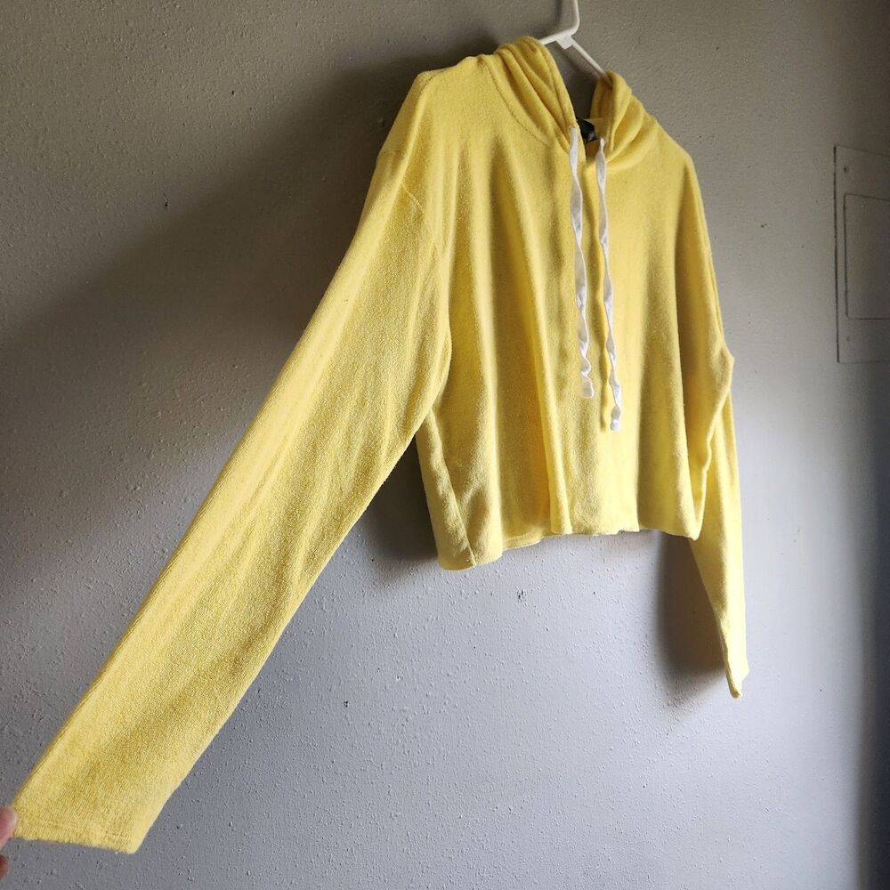 Wild Fable Yellow Cropped Hoodie L Soft Terry Drawstring Pullover Casual Trendy